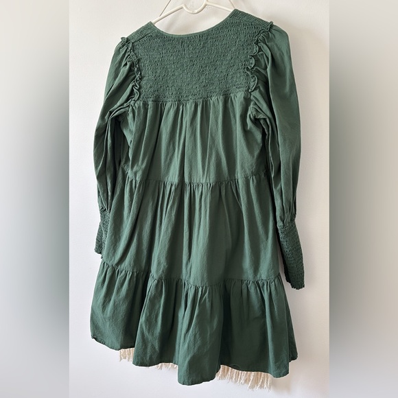 Pomander Place Tuckernuck Ceci Smocked Tiered Long Seeve Dress Jaguar Green - Picture 4 of 4